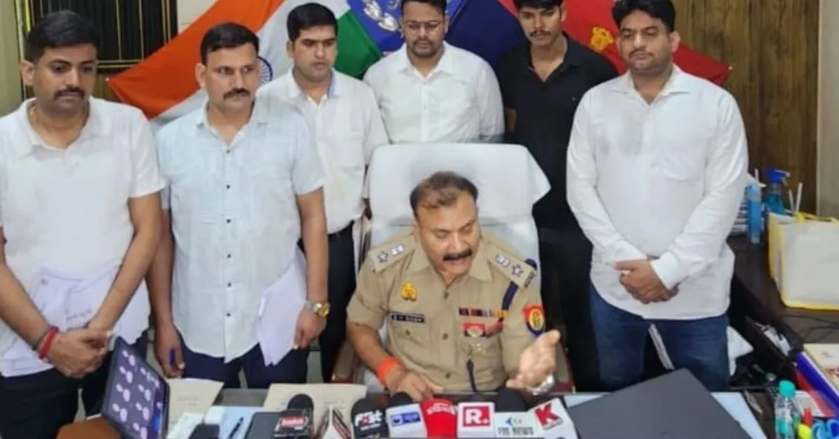 kanpur-police-recovered-101-mobiles