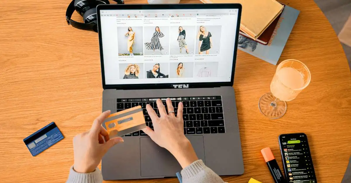 ऑनलाइन सेलिंग के नाम पर महिला से 10 लाख की ठगी